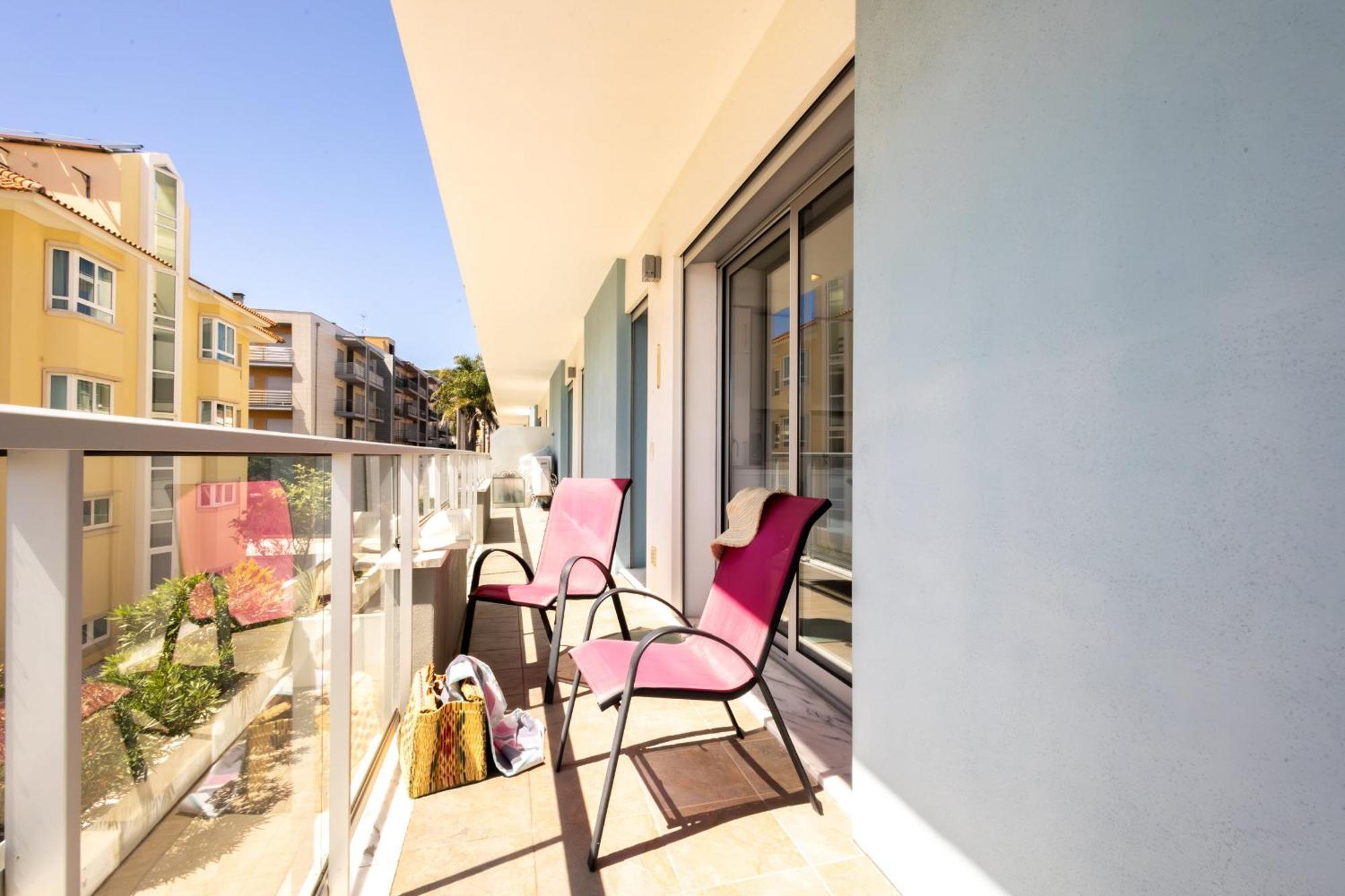 Sunrise - Com Vista Para A Vila Сан-Мартинью-ду-Порту Экстерьер фото