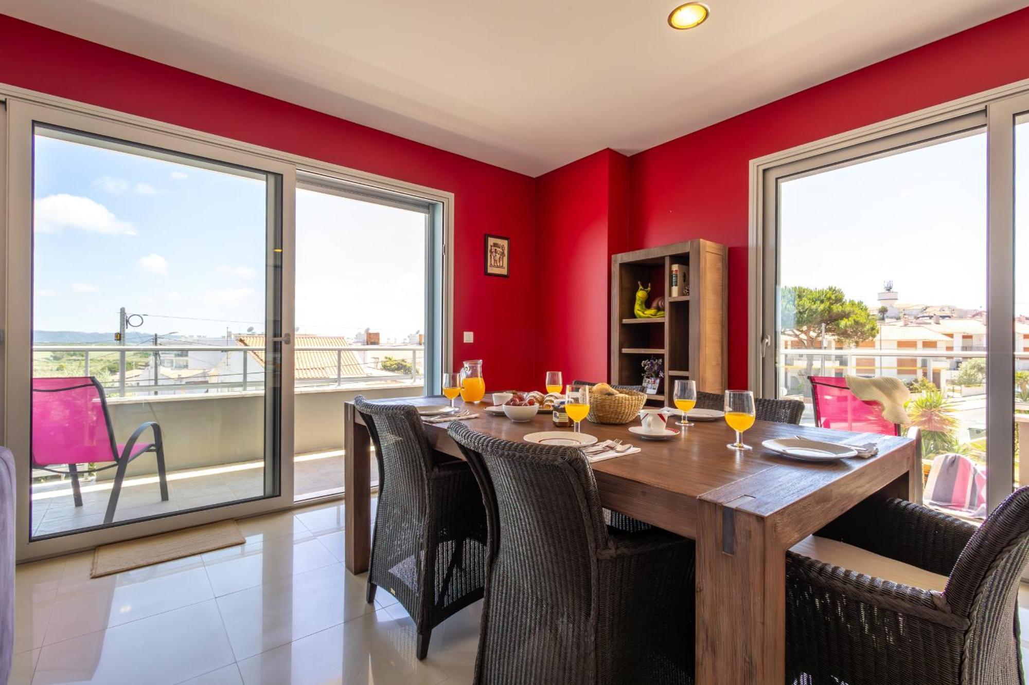 Sunrise - Com Vista Para A Vila Сан-Мартинью-ду-Порту Экстерьер фото