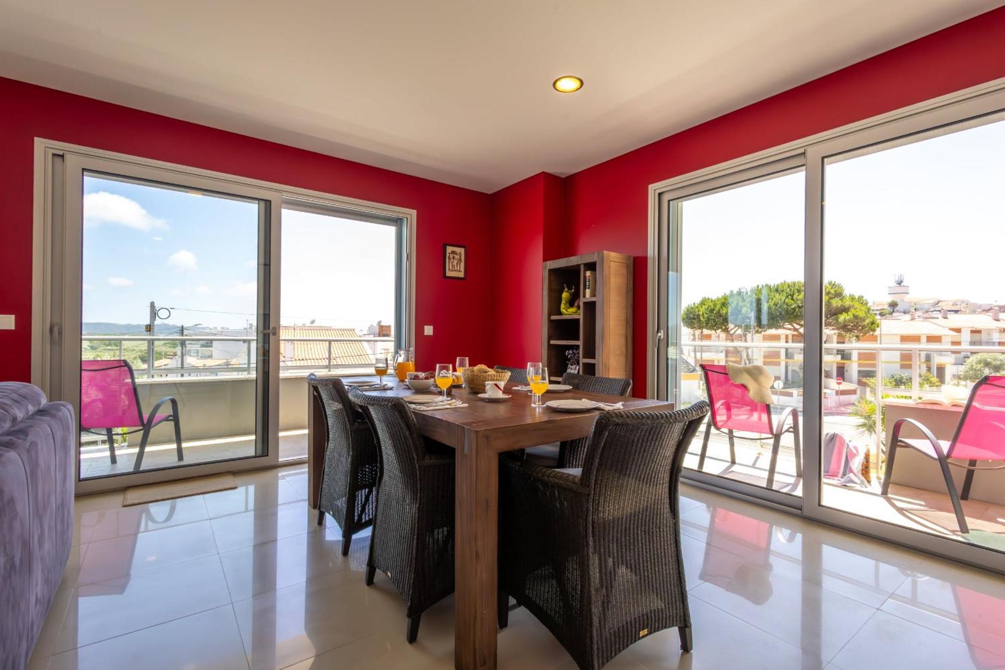 Sunrise - Com Vista Para A Vila Сан-Мартинью-ду-Порту Экстерьер фото